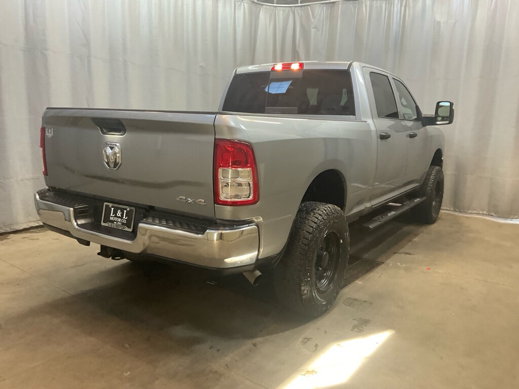 2024 Ram 2500 Tradesman photo 3