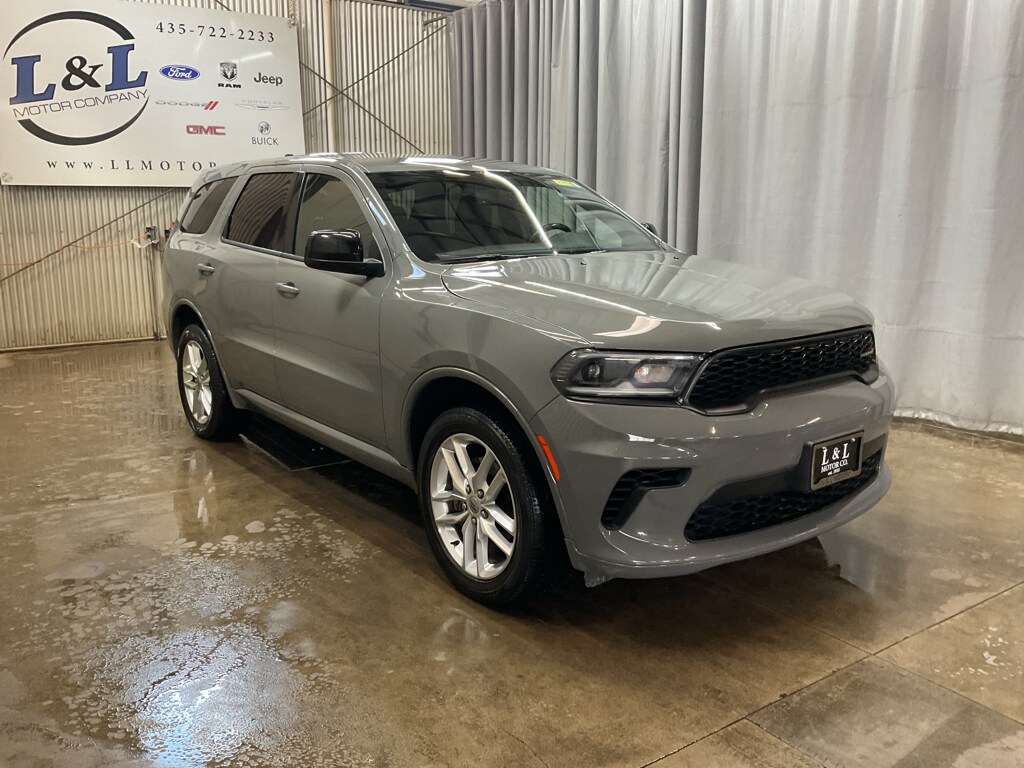 2023 Dodge Durango GT photo 2