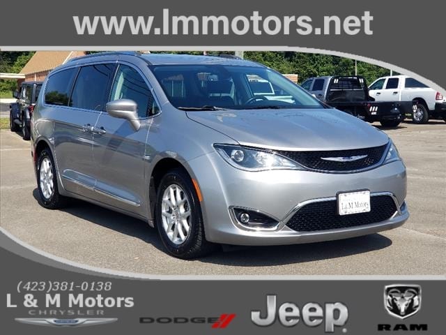 2020 Chrysler Pacifica Touring L 2