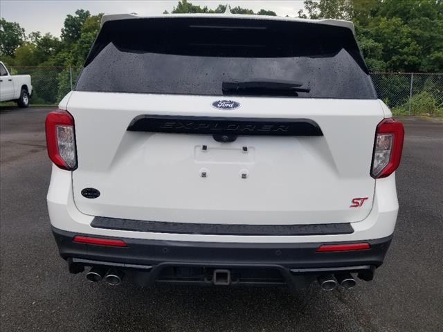 2020 Ford Explorer ST 13