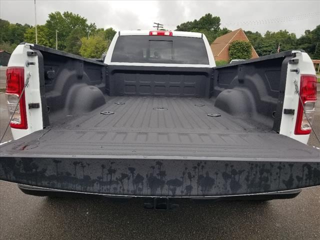 2024 Ram 3500 TRADESMAN CREW CAB 4X4 8 BOX 16