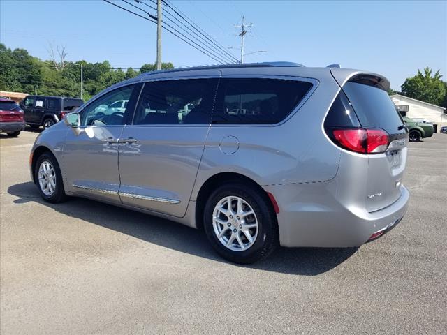 2020 Chrysler Pacifica Touring L 3