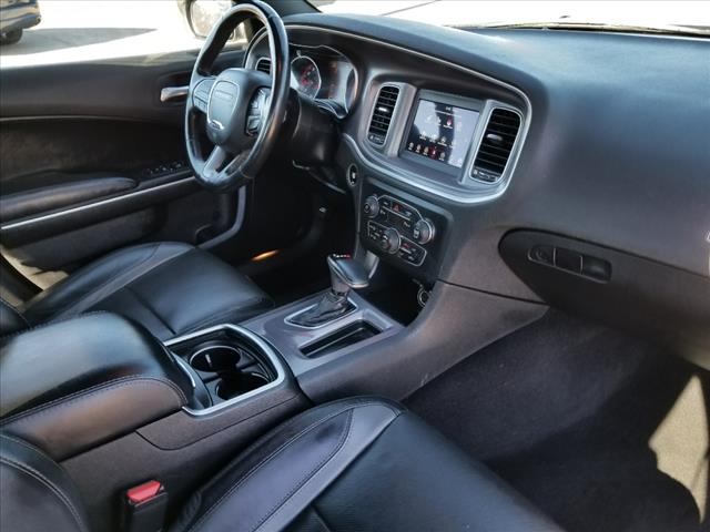 2019 Dodge Charger SXT 12