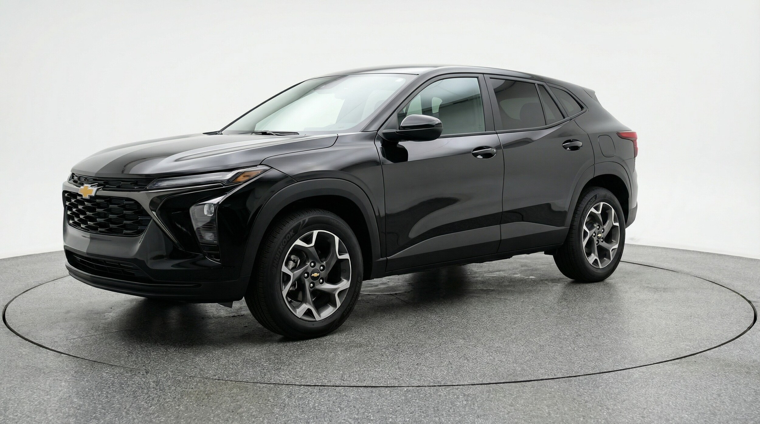 Thumbnail: 2025 Chevrolet Trax - 3