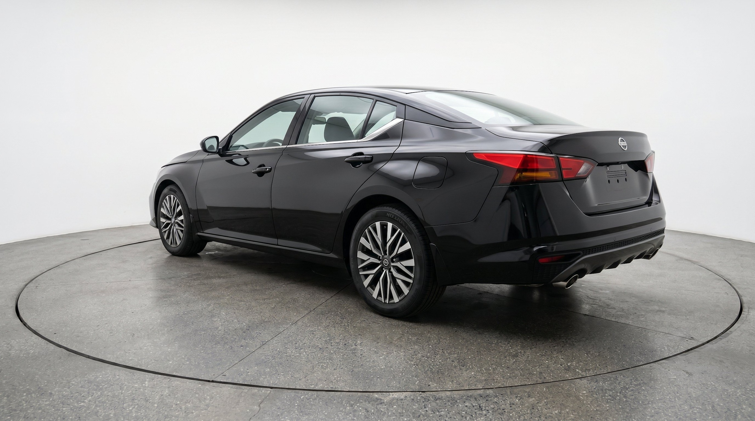 Thumbnail: 2025 Nissan Altima - 6