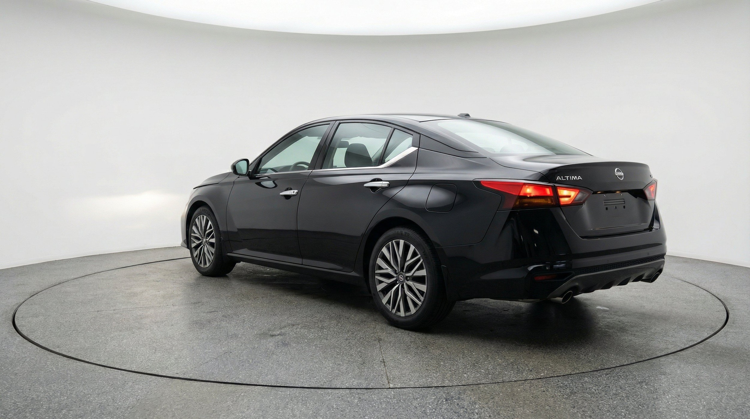 Thumbnail: 2025 Nissan Altima - 6