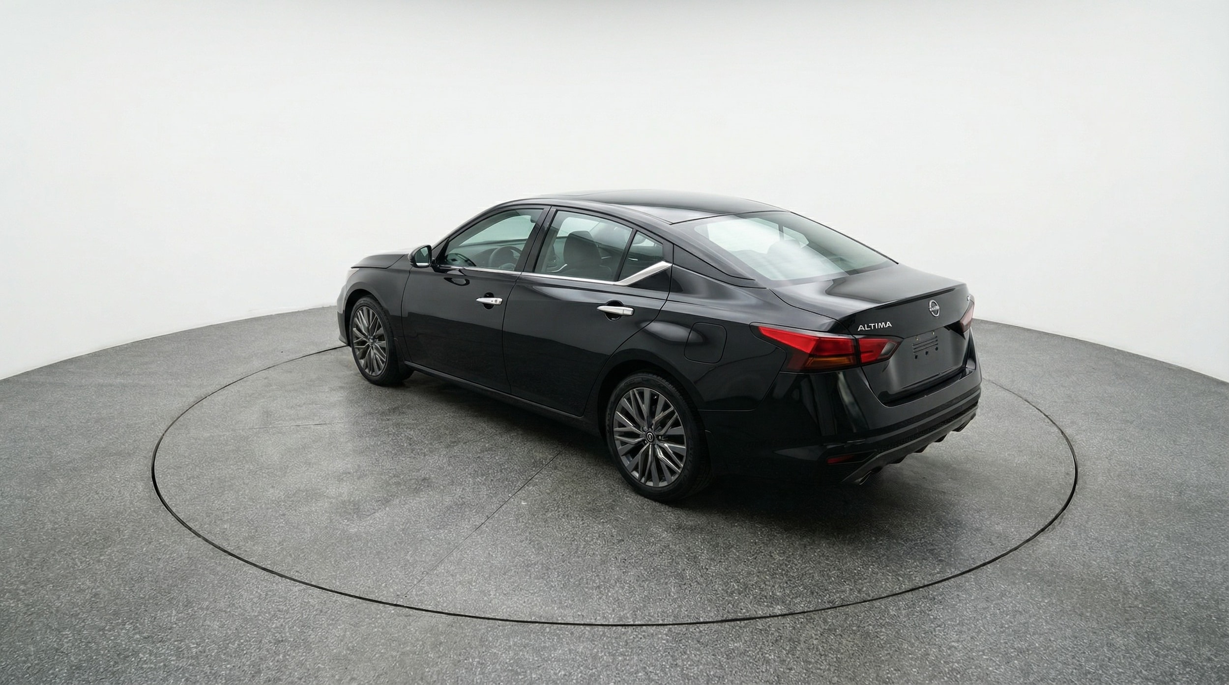 Thumbnail: 2025 Nissan Altima - 5