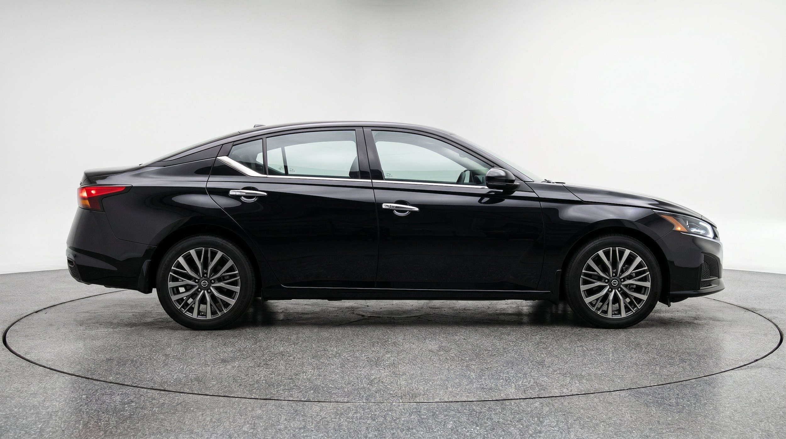 Thumbnail: 2025 Nissan Altima - 11