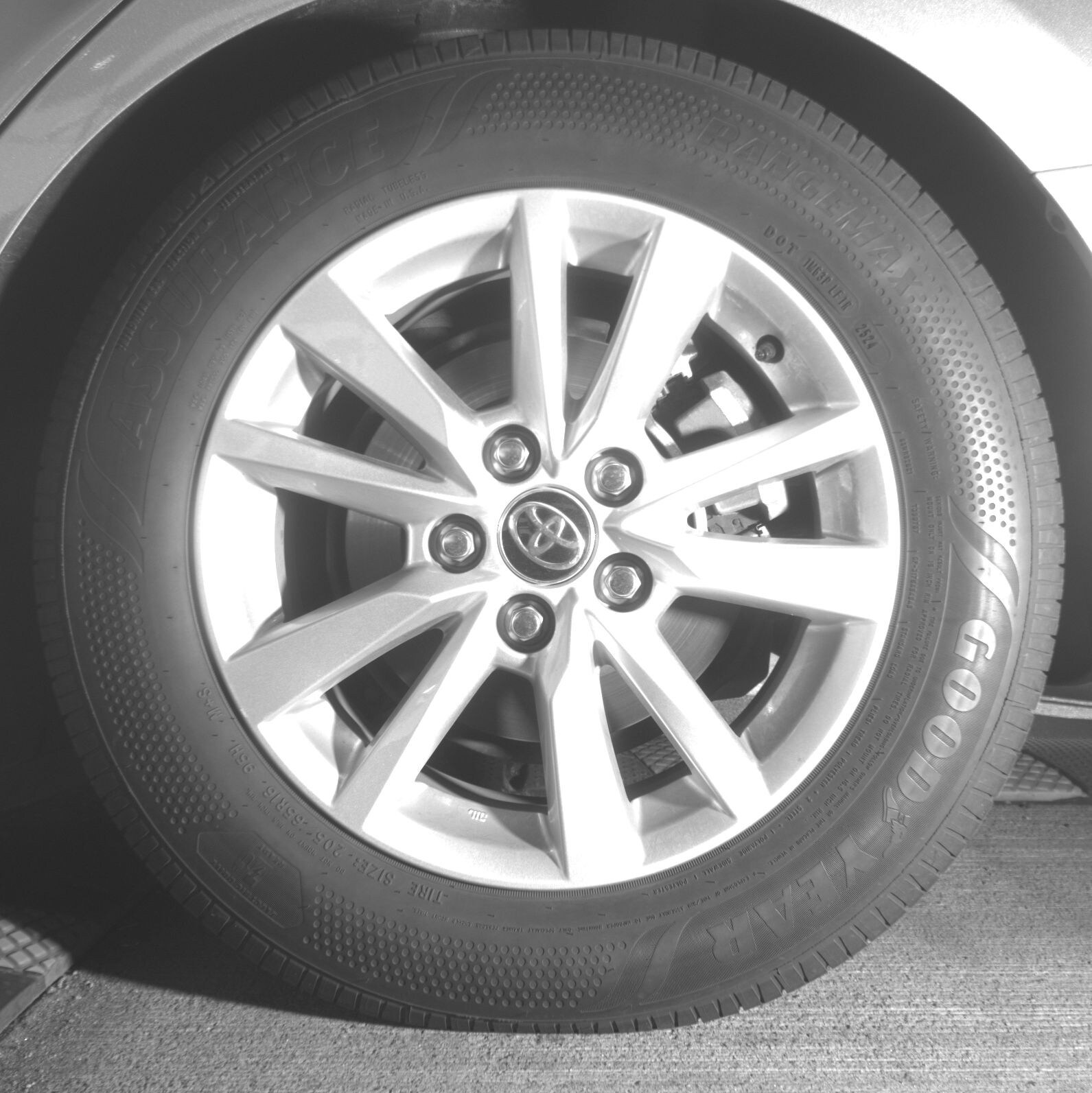 Thumbnail: 2025 Toyota Camry - 11