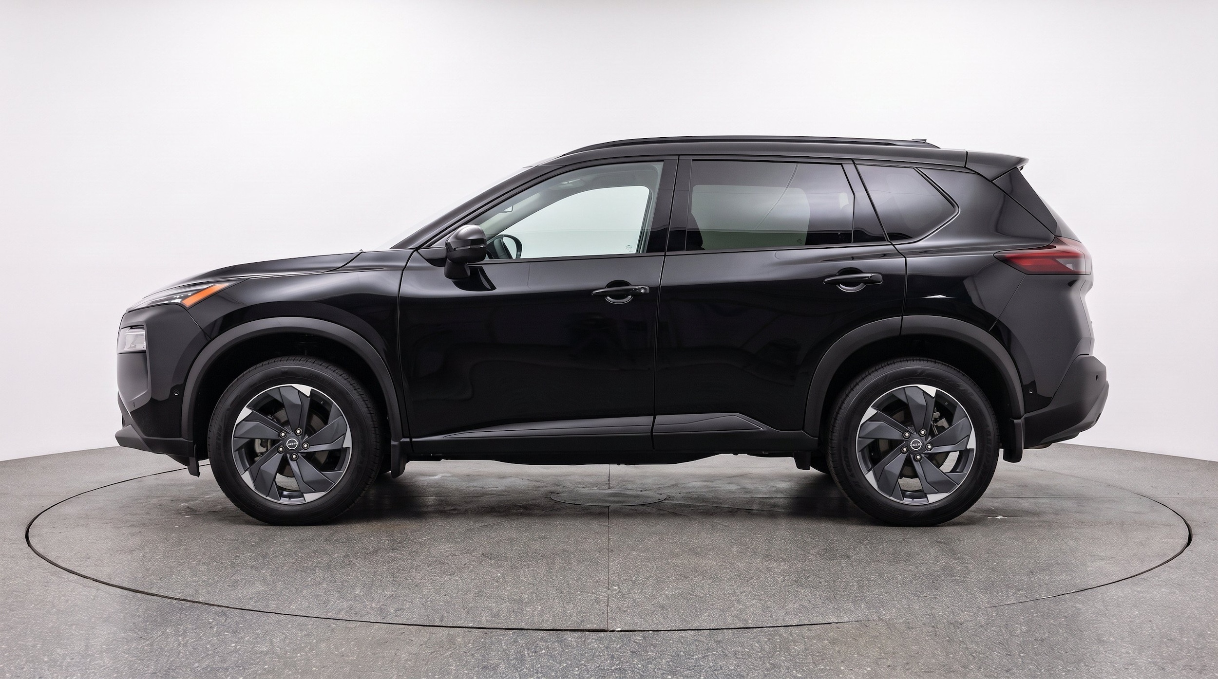 Thumbnail: 2025 Nissan Rogue - 5