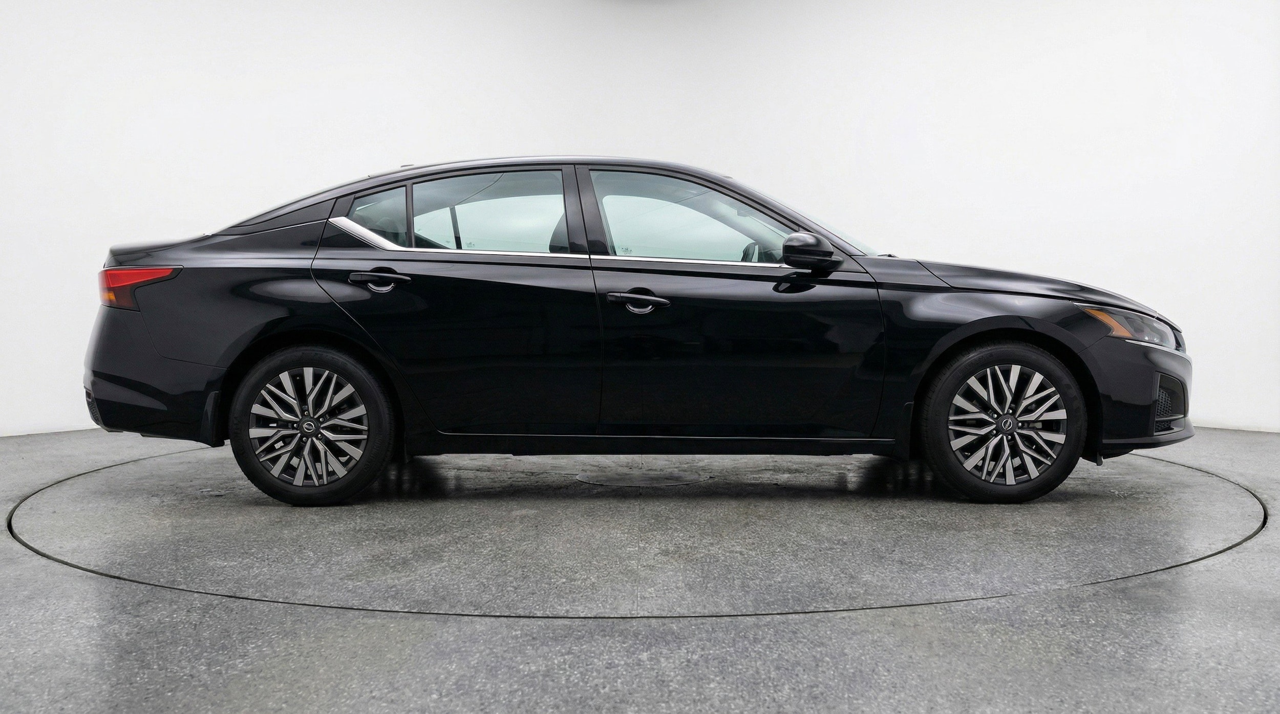 Thumbnail: 2025 Nissan Altima - 11