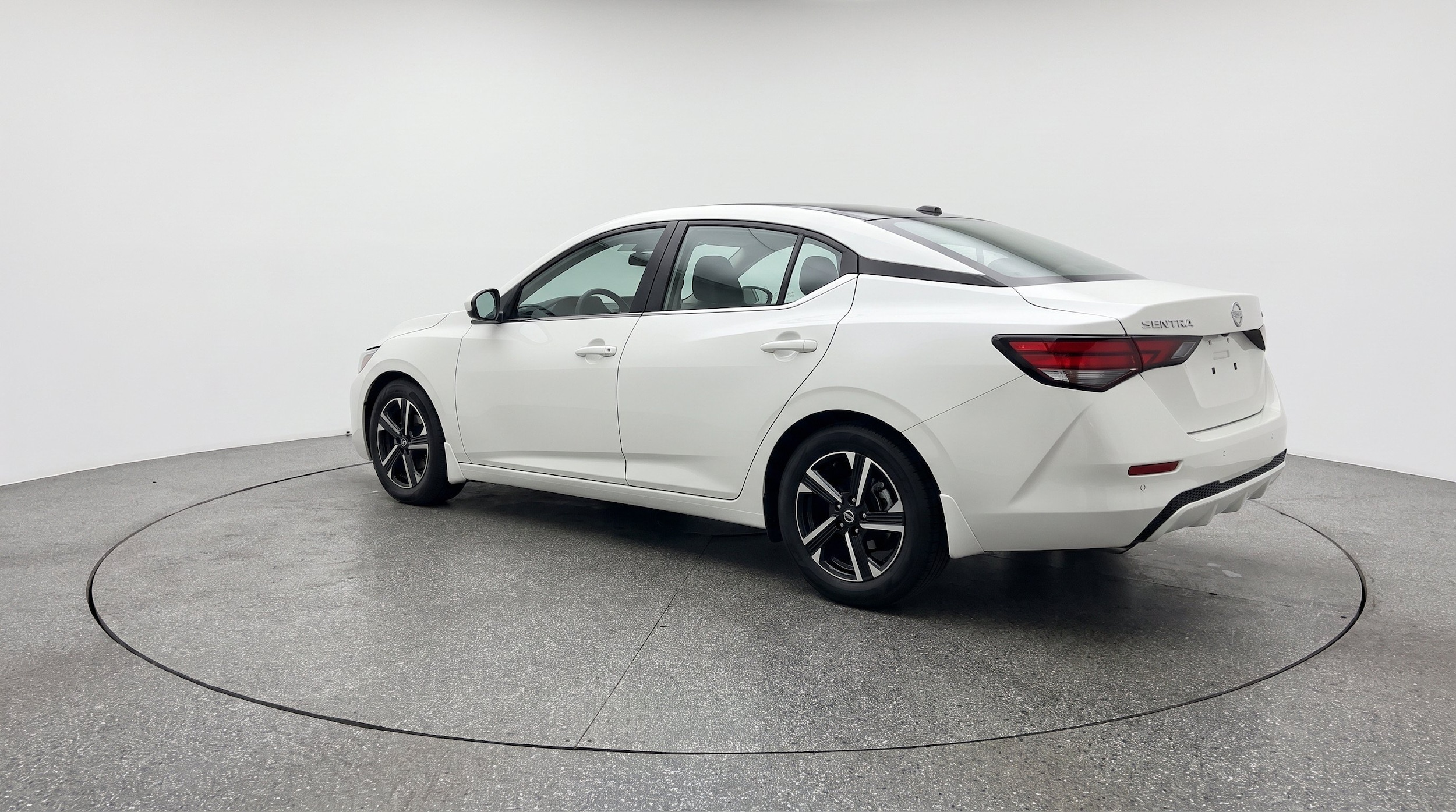 2025 Nissan Sentra SV - Photo 6