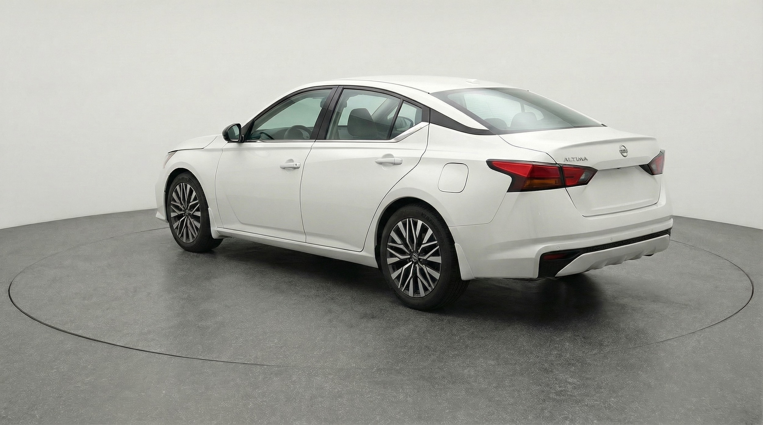 Thumbnail: 2025 Nissan Altima - 5