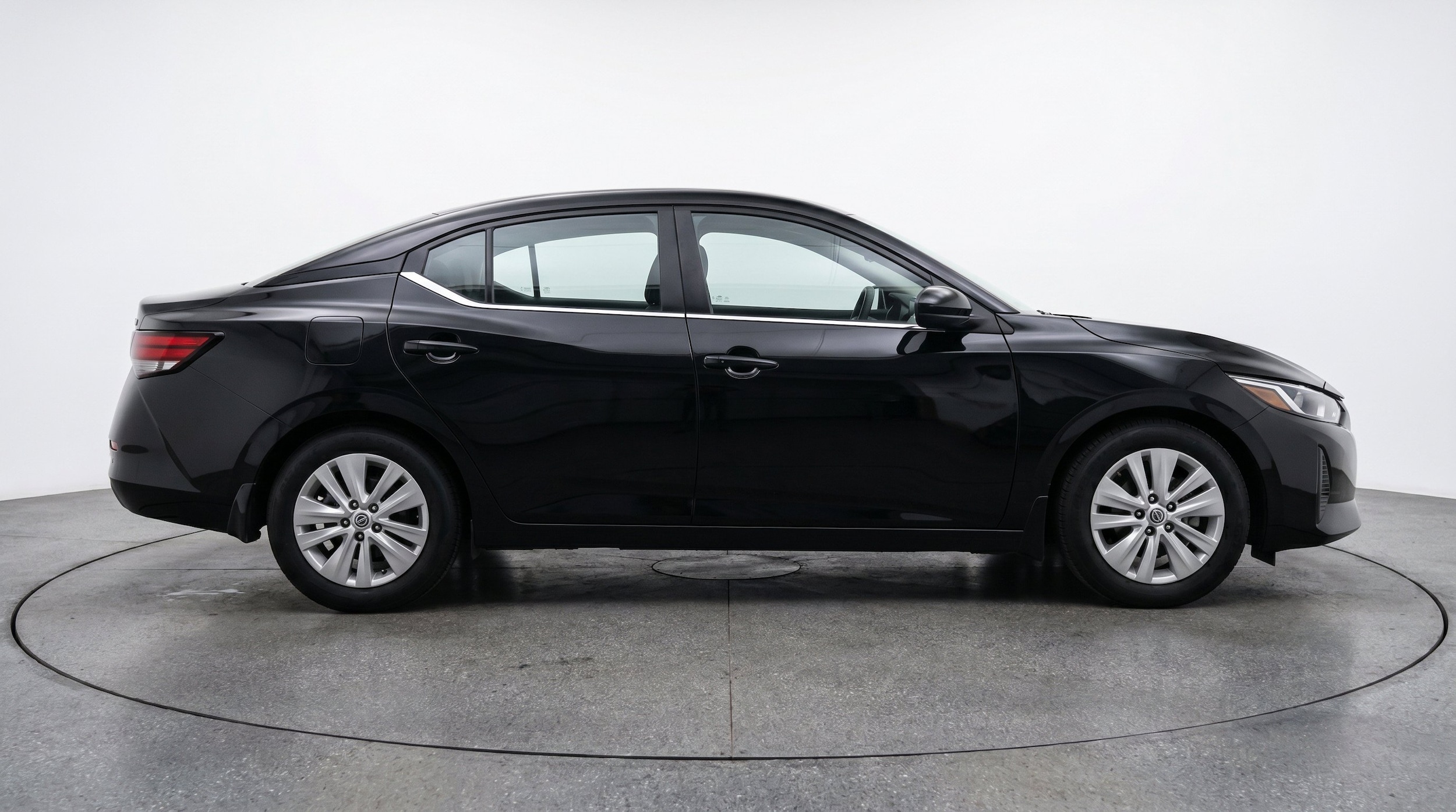 Thumbnail: 2025 Nissan Sentra - 11