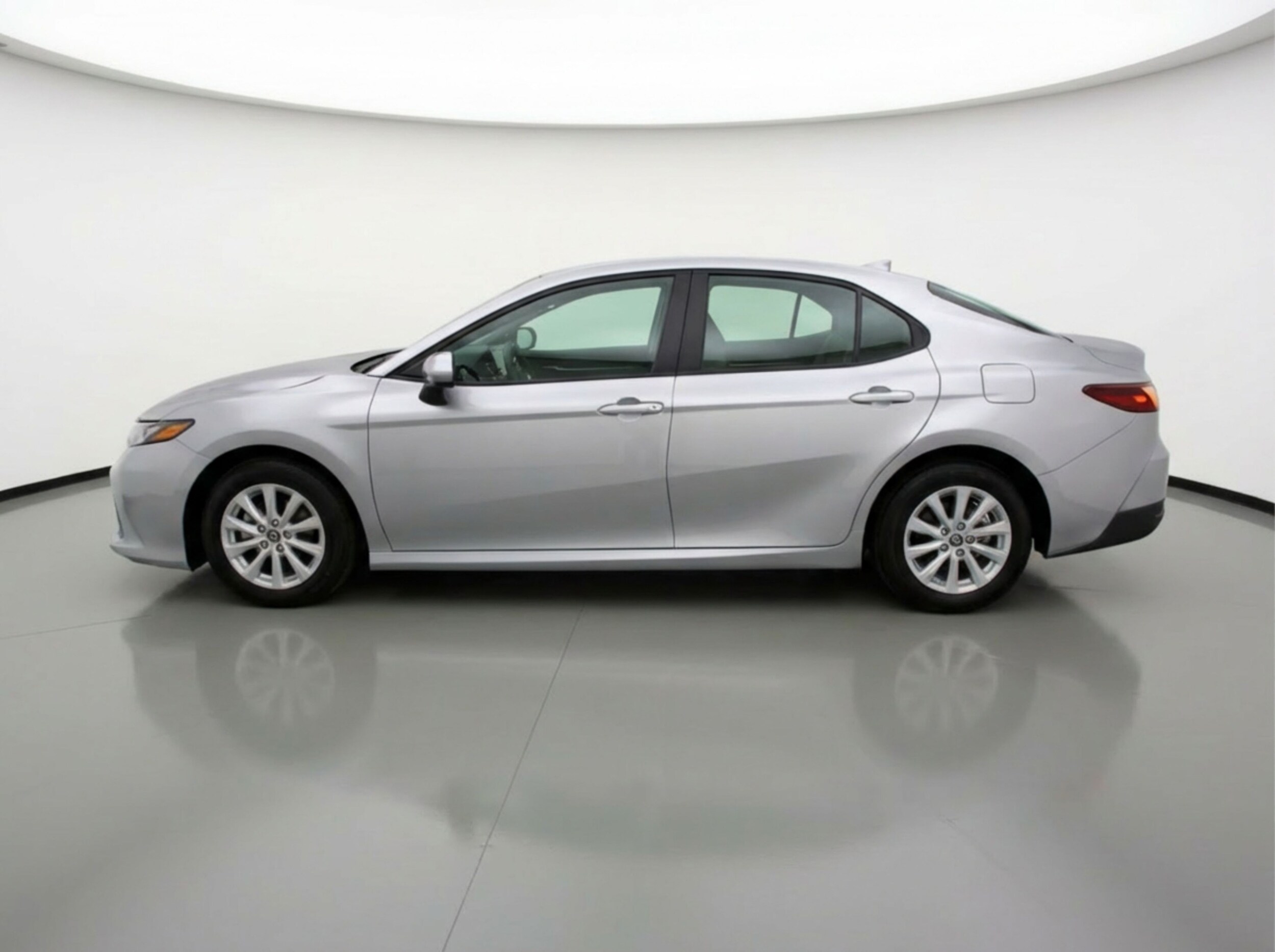 Thumbnail: 2025 Toyota Camry - 4