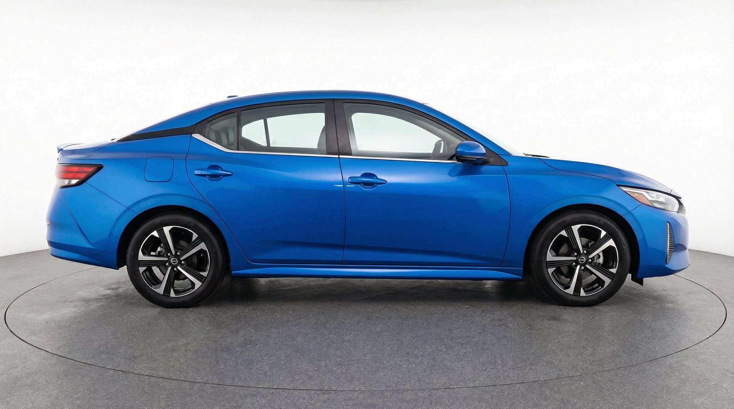 Thumbnail: 2025 Nissan Sentra - 11