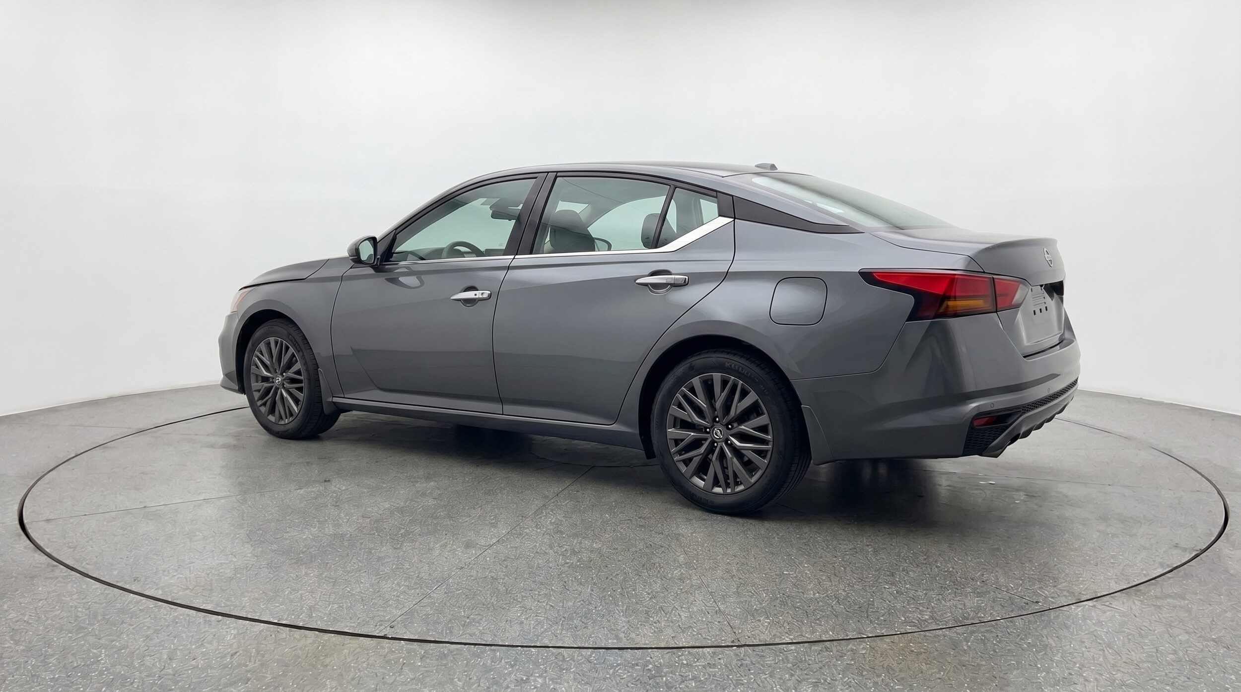 Thumbnail: 2025 Nissan Altima - 5