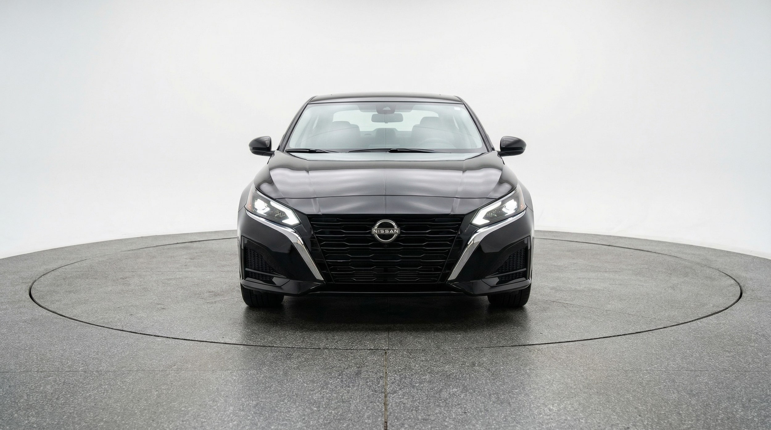 Thumbnail: 2025 Nissan Altima - 2