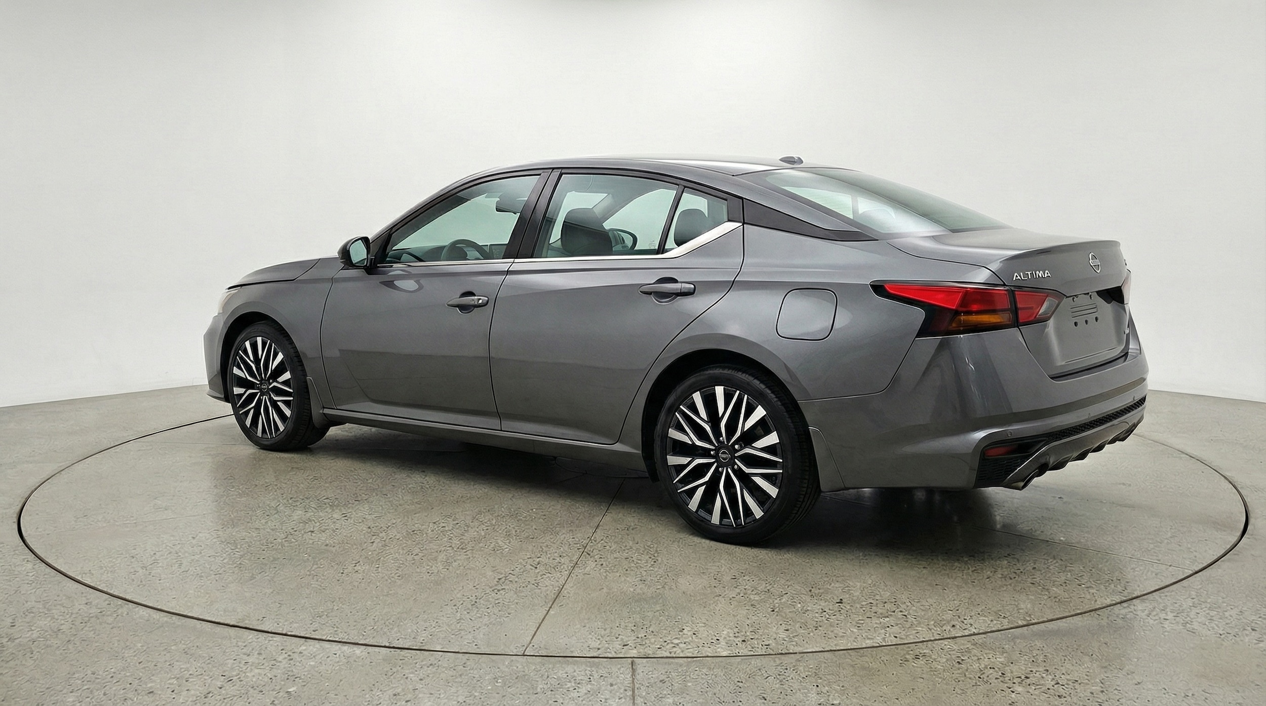 Thumbnail: 2025 Nissan Altima - 5