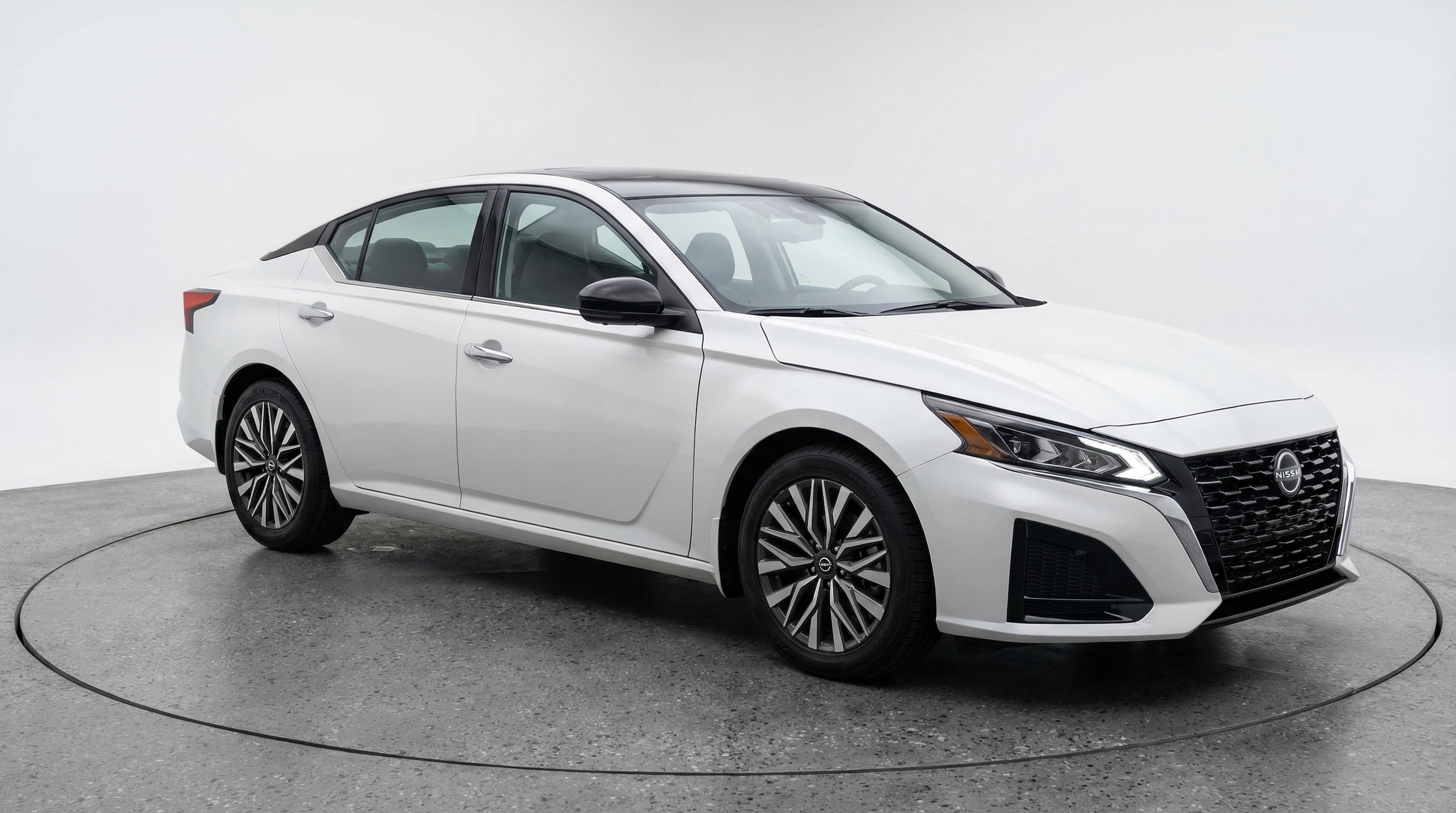 Thumbnail: 2025 Nissan Altima - 1