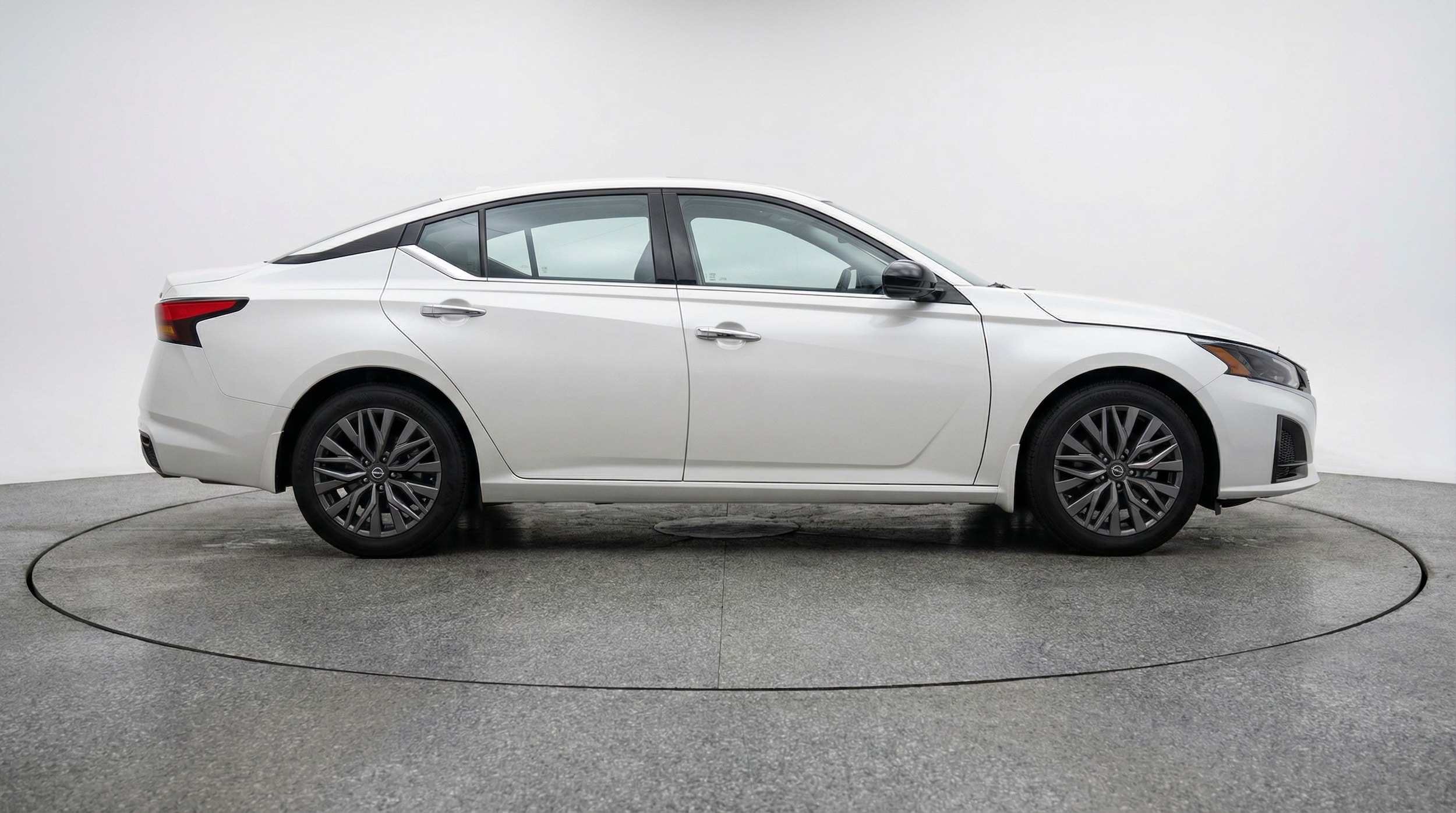 Thumbnail: 2025 Nissan Altima - 8