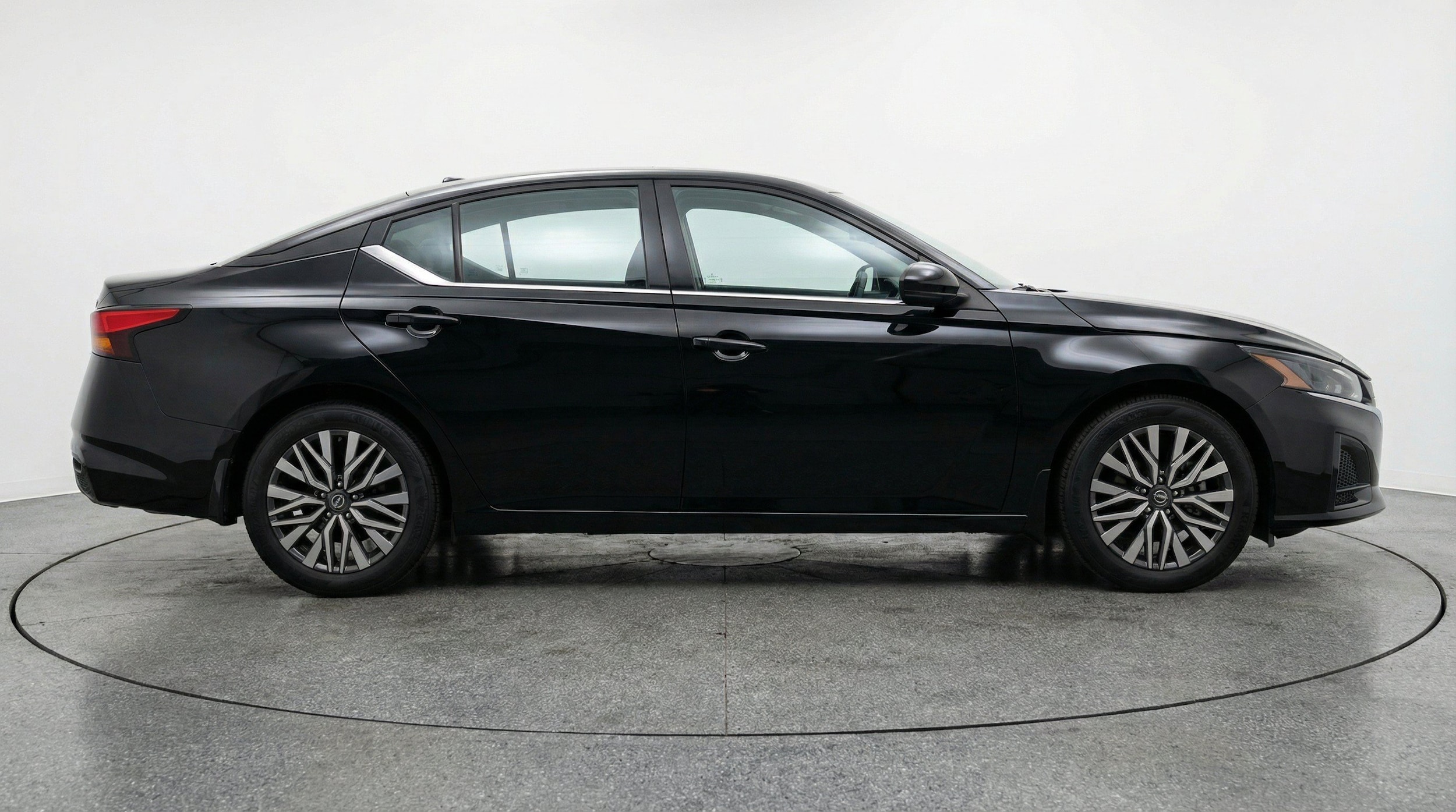 Thumbnail: 2025 Nissan Altima - 11