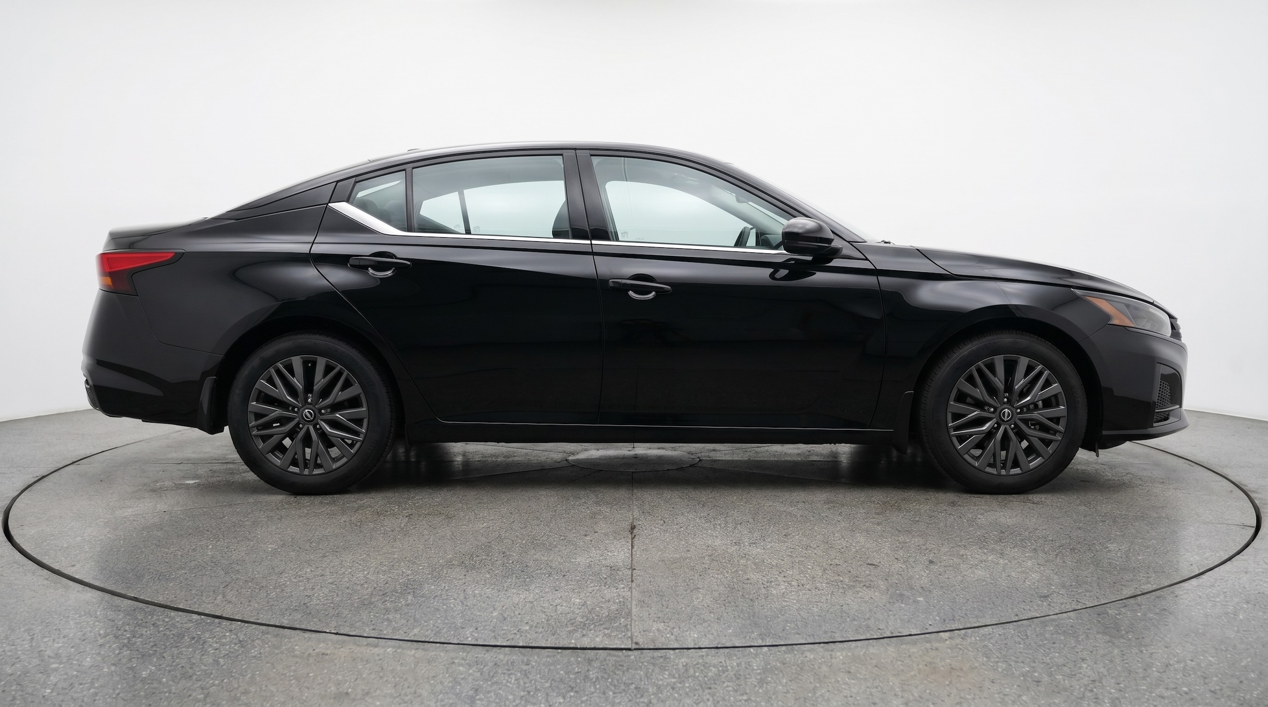 Thumbnail: 2025 Nissan Altima - 8
