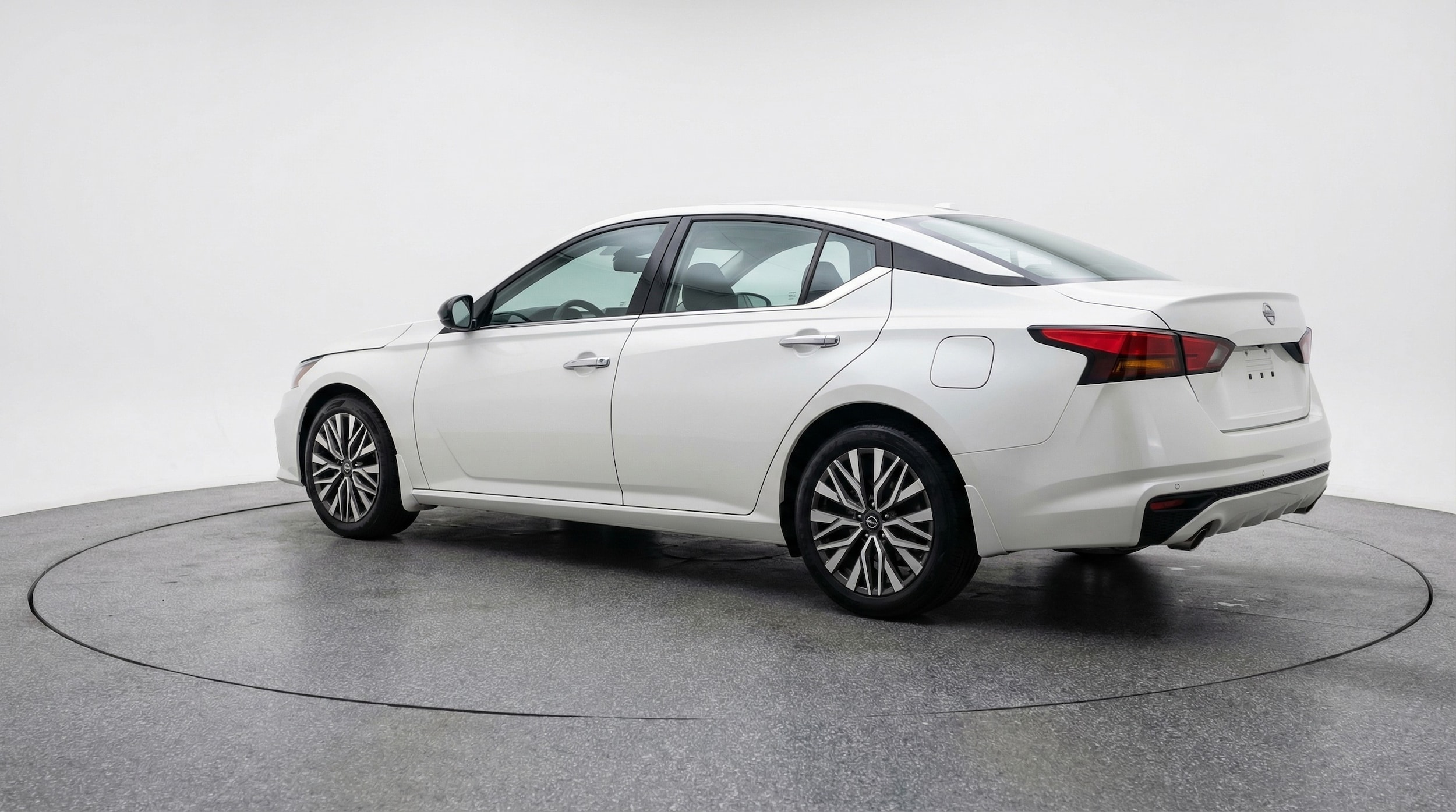 Thumbnail: 2025 Nissan Altima - 5