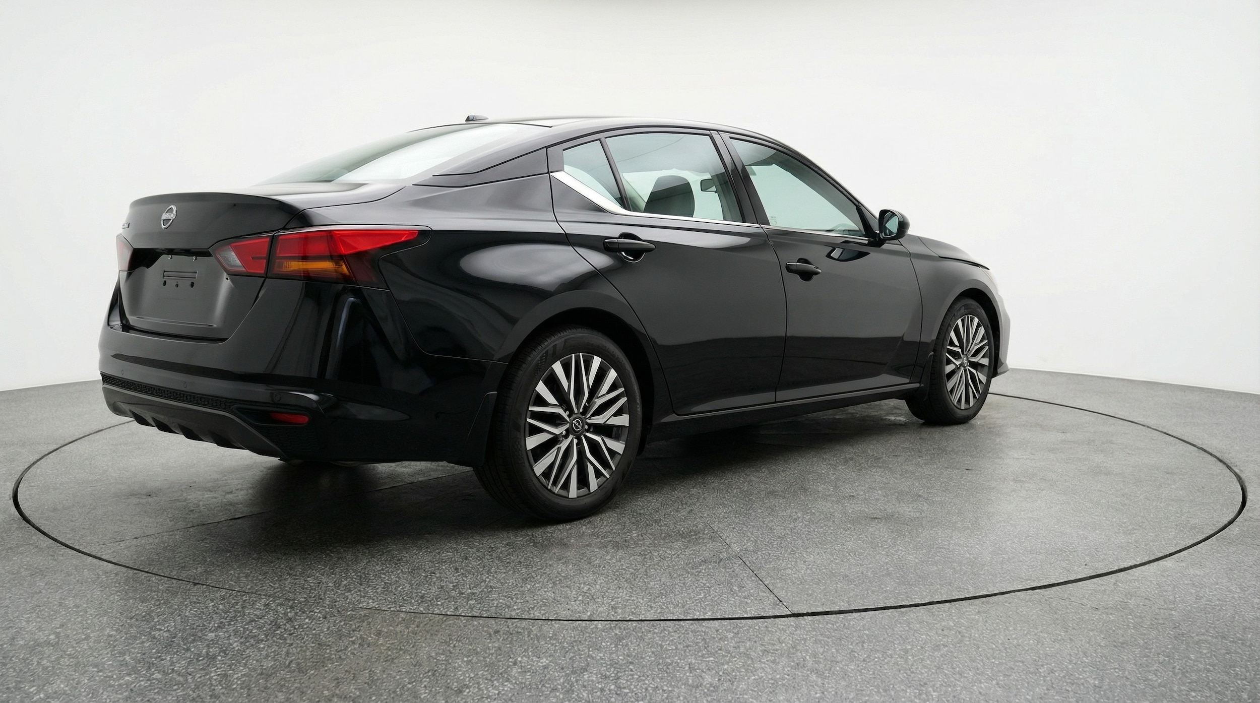 Thumbnail: 2025 Nissan Altima - 7