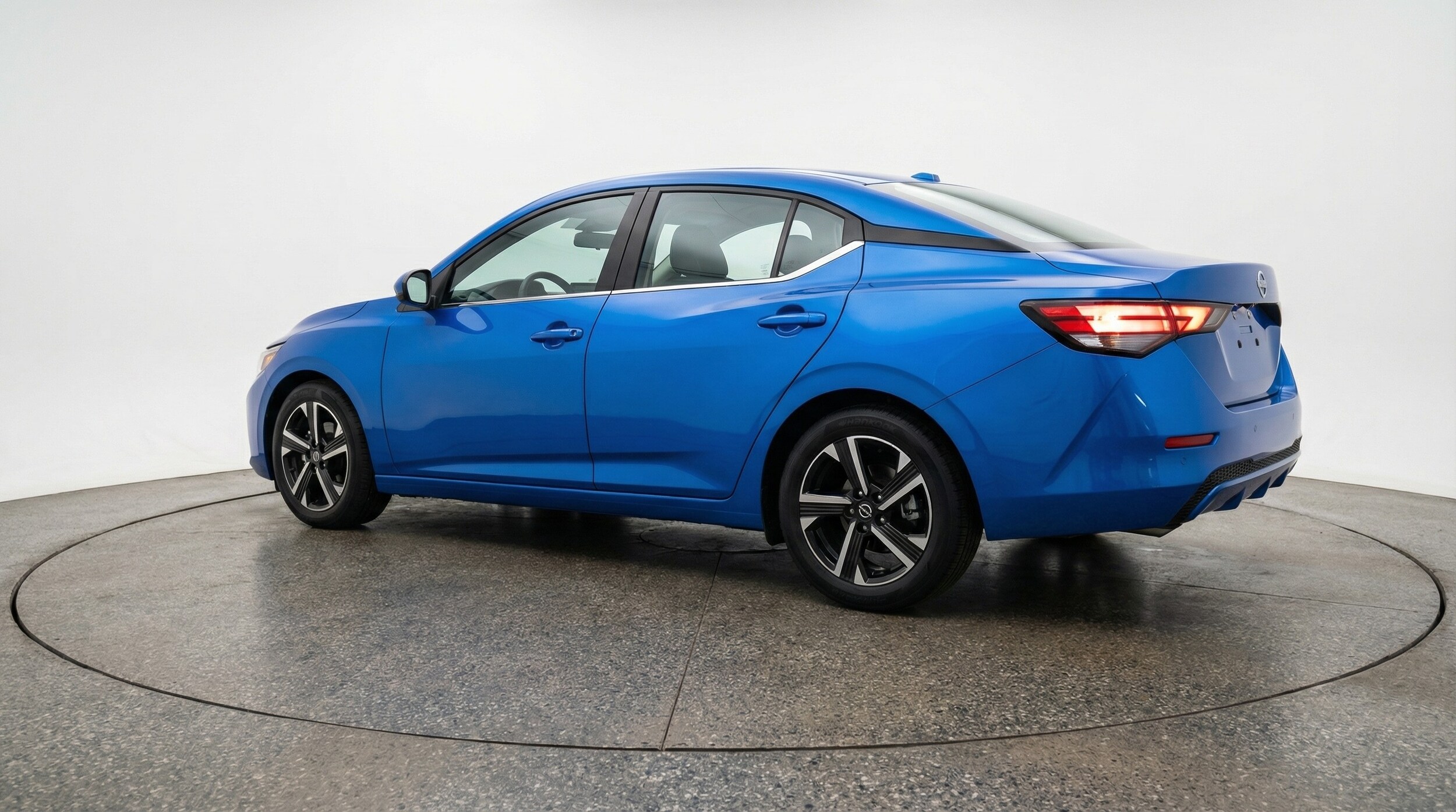 Thumbnail: 2025 Nissan Sentra - 5