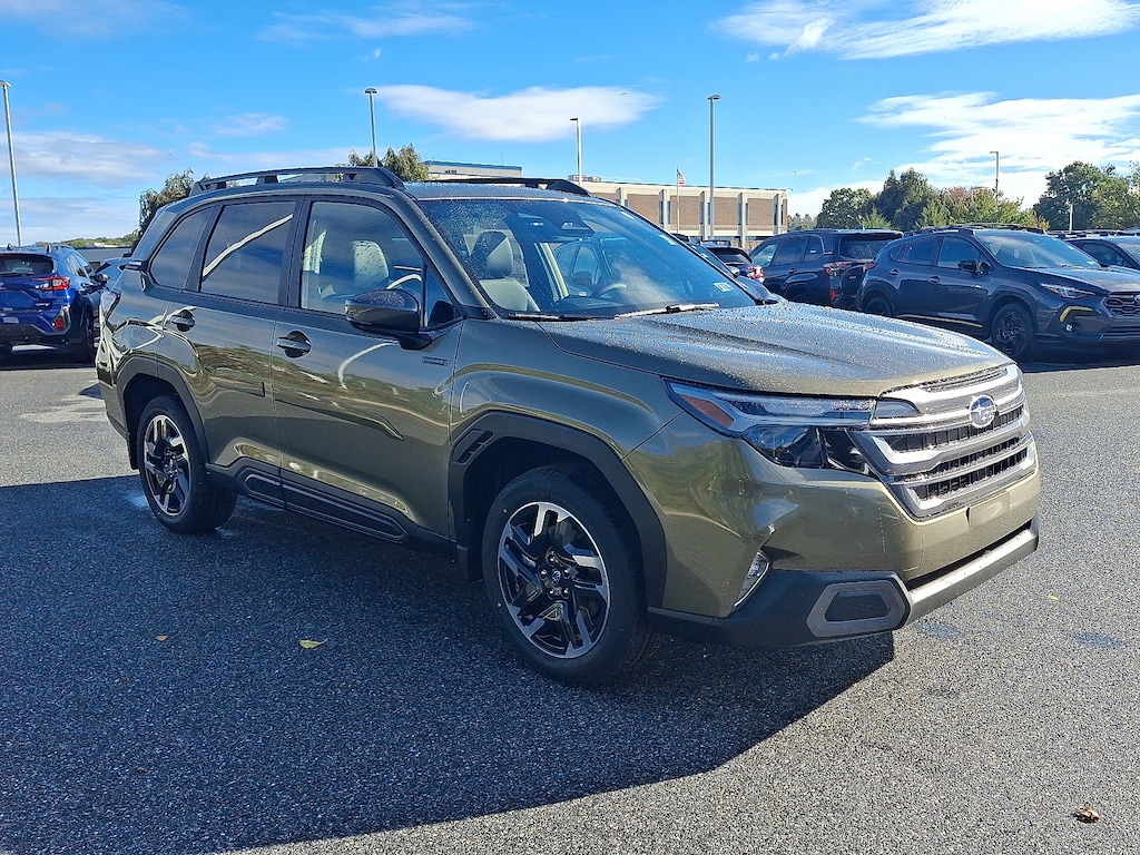 New 2025 Subaru Forester Hybrid Limited SUV