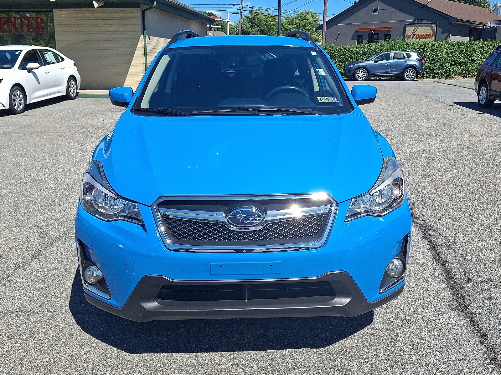 2017 Subaru Crosstrek 2.0i Premium photo 2
