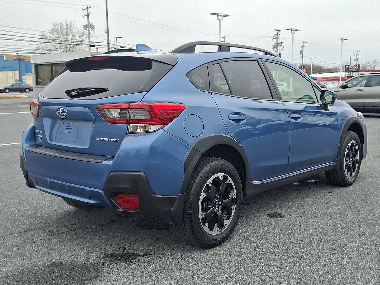 View vehicle photo 5