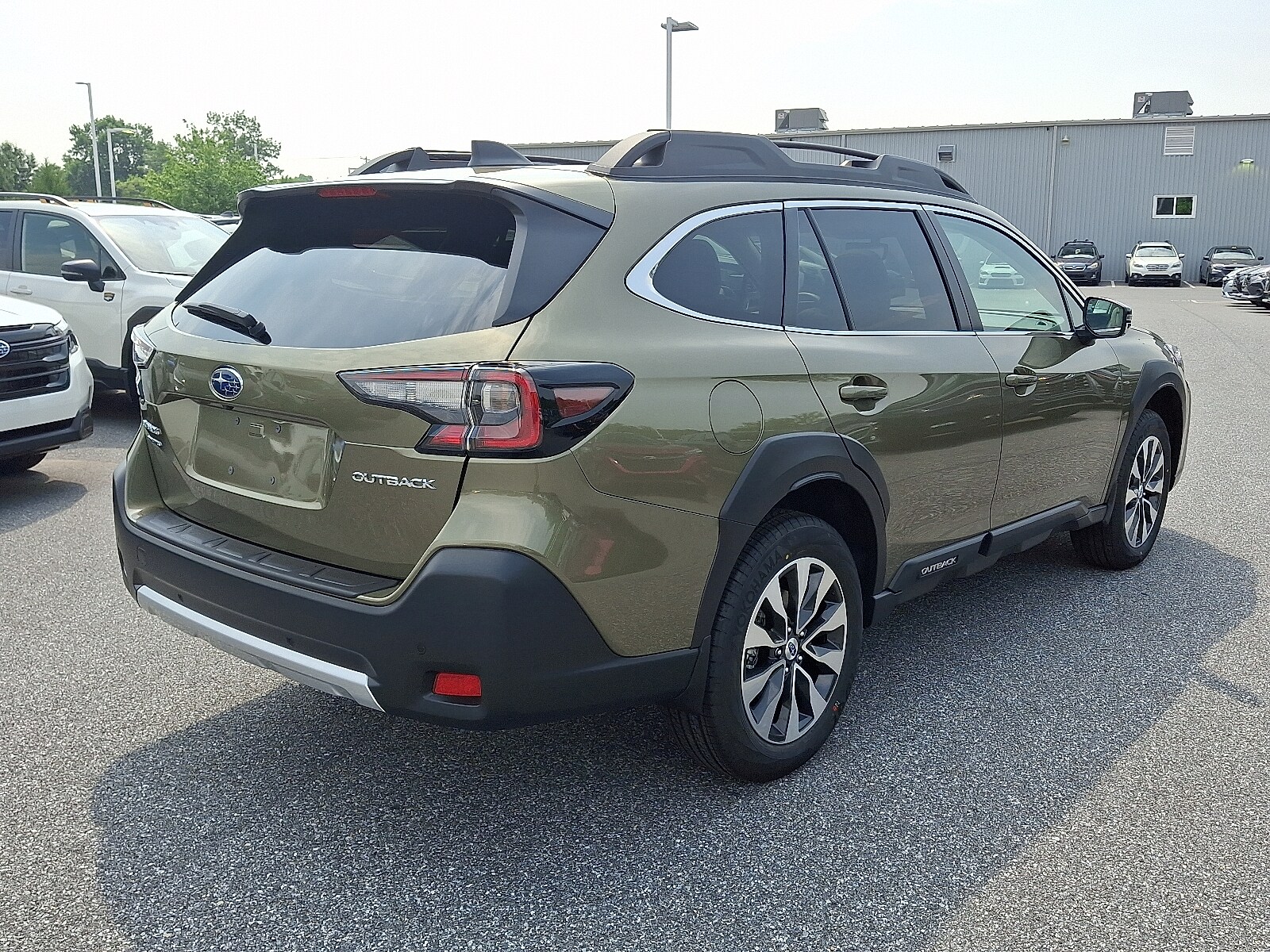 2025 Subaru Outback Limited photo 3