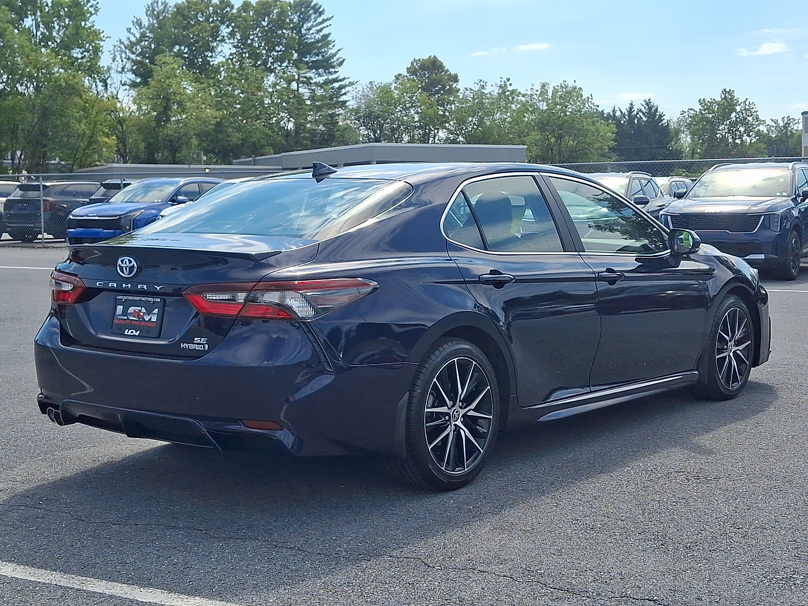 Used 2022 Toyota Camry SE Hybrid Sedan