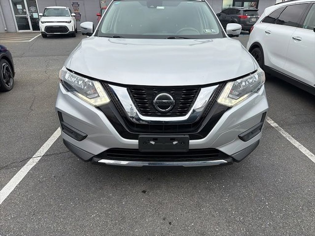 Used 2019 Nissan Rogue SV Sport Utility