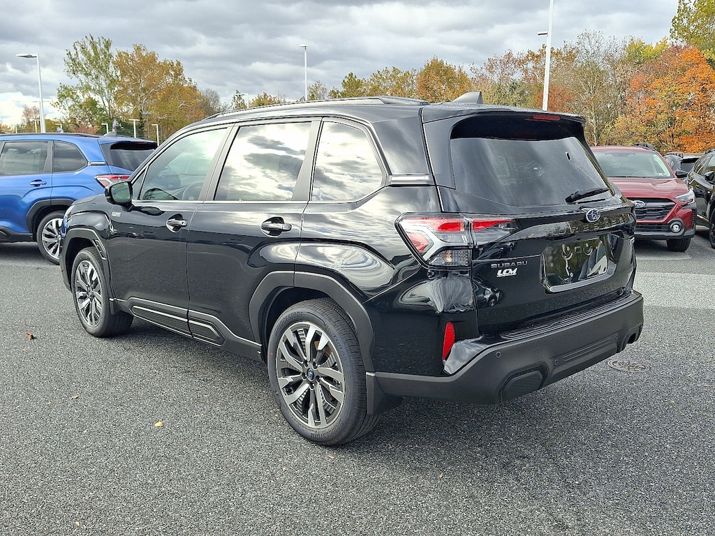 New 2025 Subaru Forester Hybrid Touring SUV