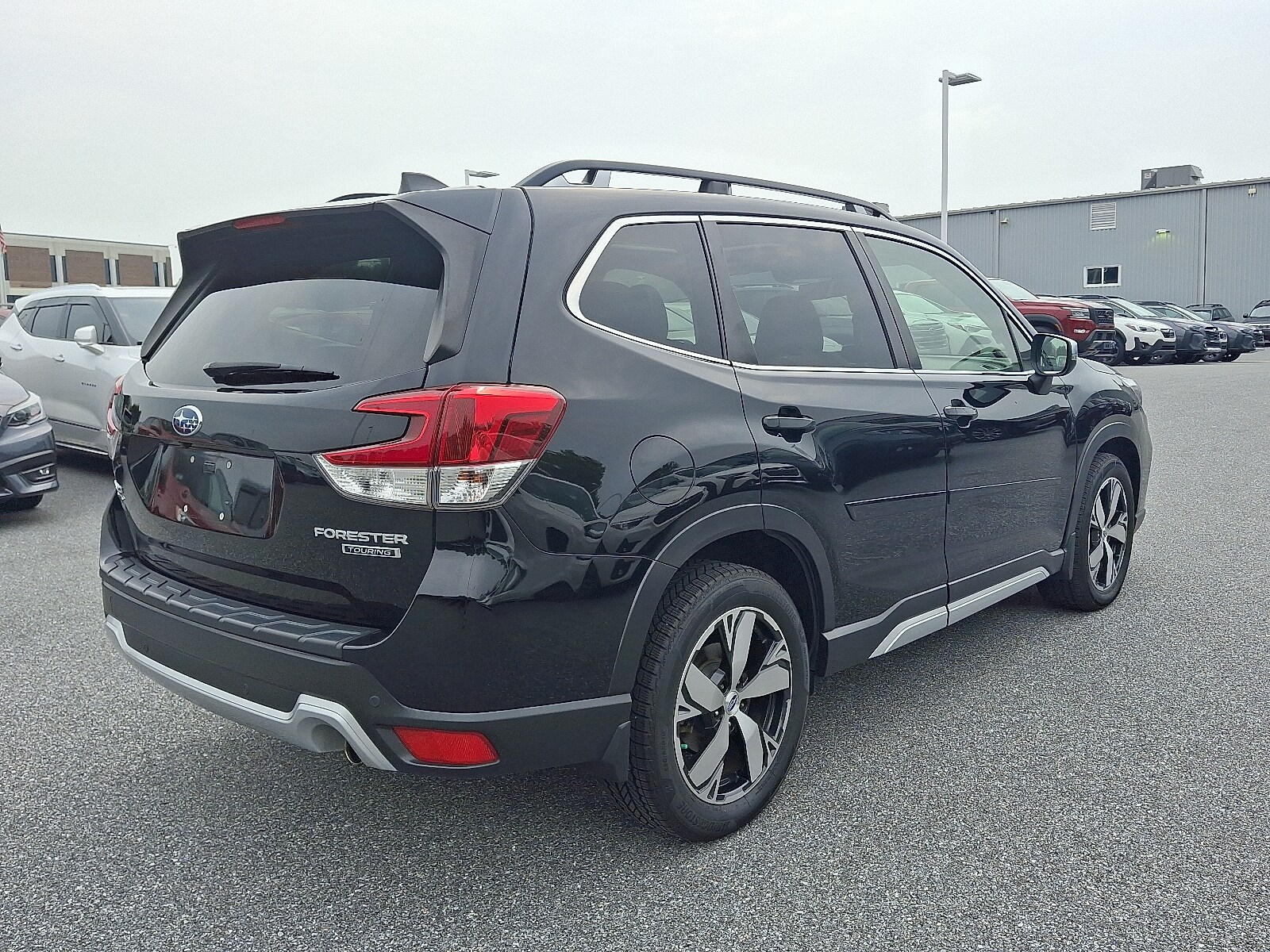 2020 Subaru Forester Touring photo 4