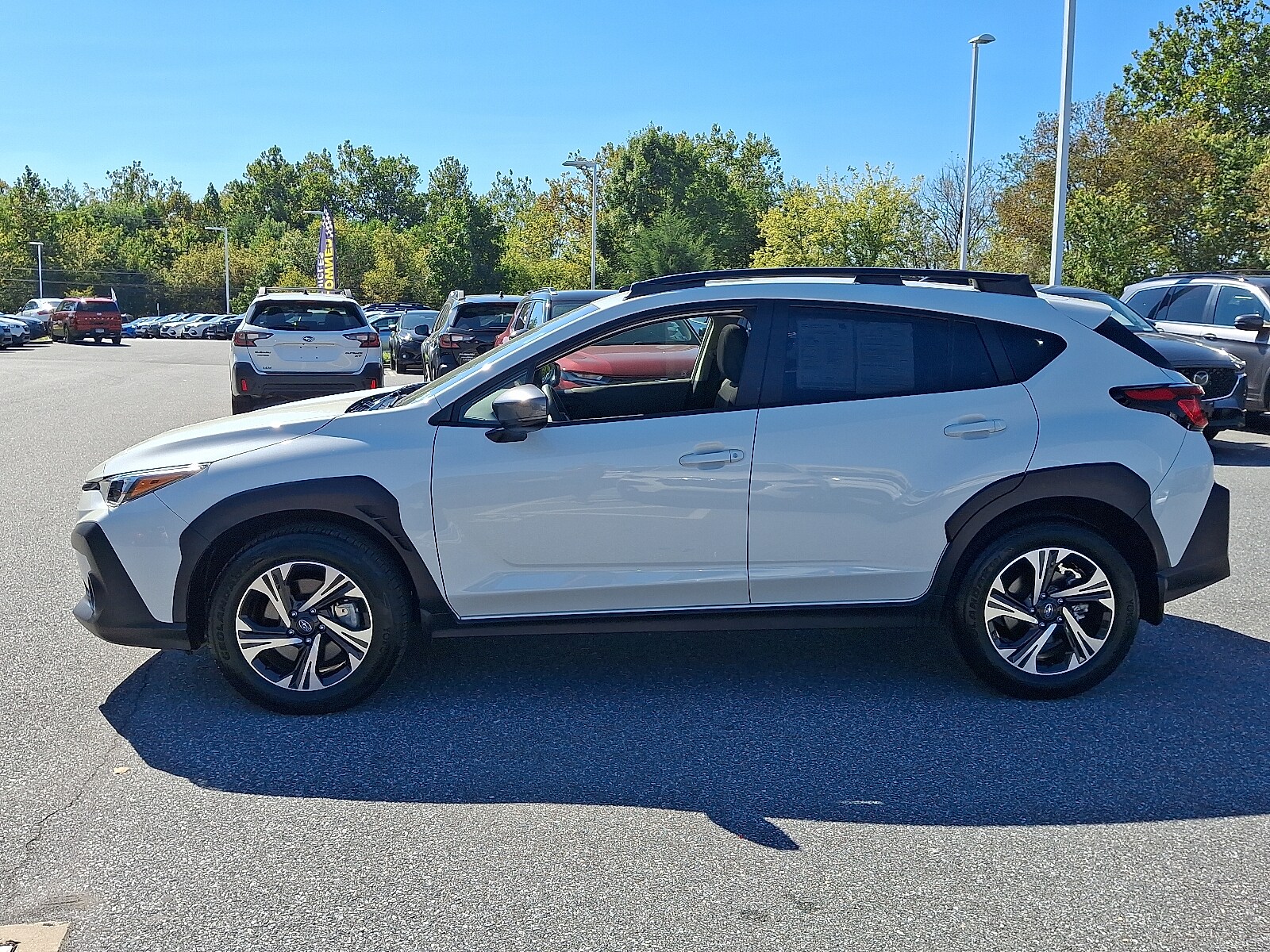 2025 Subaru Crosstrek Premium photo 2