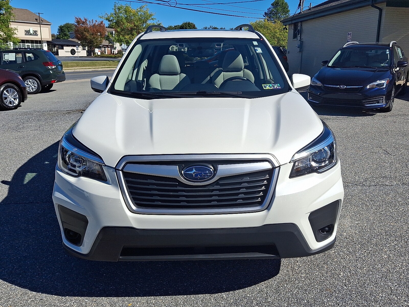 2020 Subaru Forester Premium photo 2