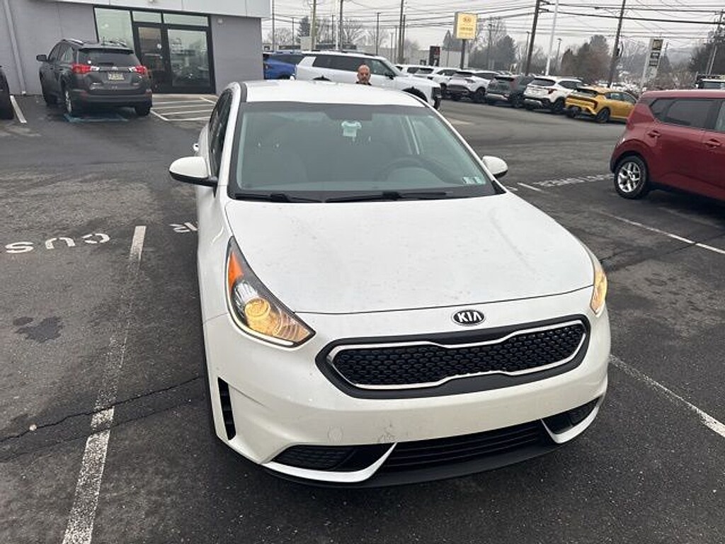 Used 2017 Kia Niro FE Sport Utility