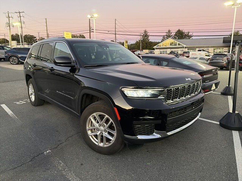 Used 2023 Jeep Grand Cherokee L Laredo 4x4 Sport Utility