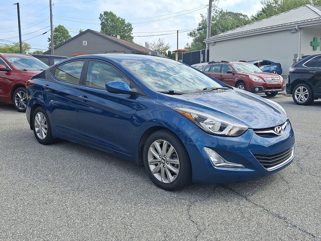 Used 2016 Hyundai Elantra SE Sedan