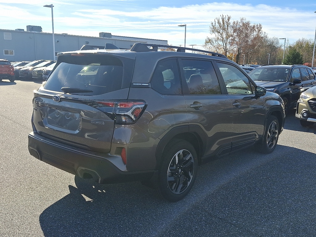 New 2025 Subaru Forester Hybrid Limited SUV