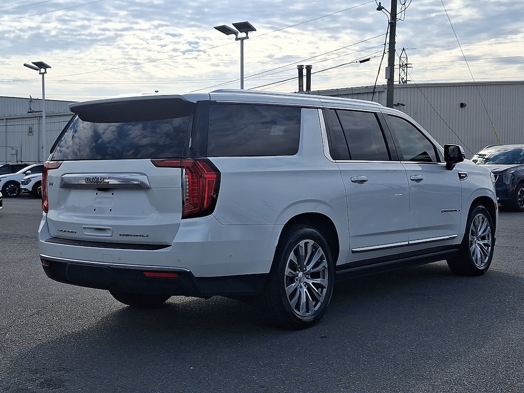 Used 2023 GMC Yukon XL 4WD Denali Sport Utility
