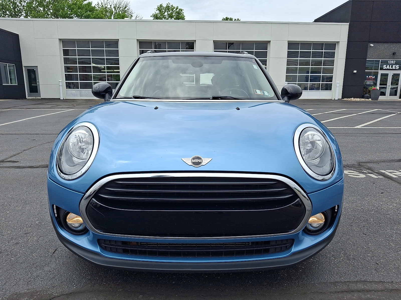 Used 2016 MINI Clubman Base with VIN WMWLN5C55G2E31306 for sale in Lancaster, PA
