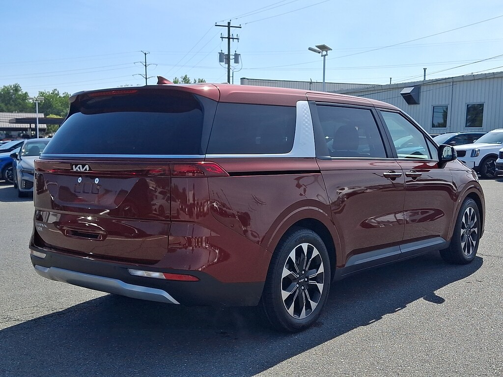 Used 2024 Kia Carnival MPV EX Passenger Van
