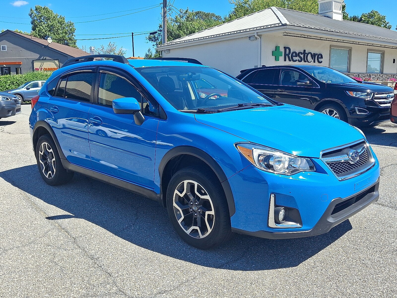 2017 Subaru Crosstrek 2.0i Premium photo 3