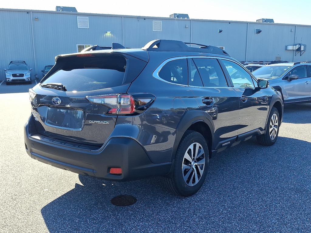 New 2025 Subaru Outback Premium SUV