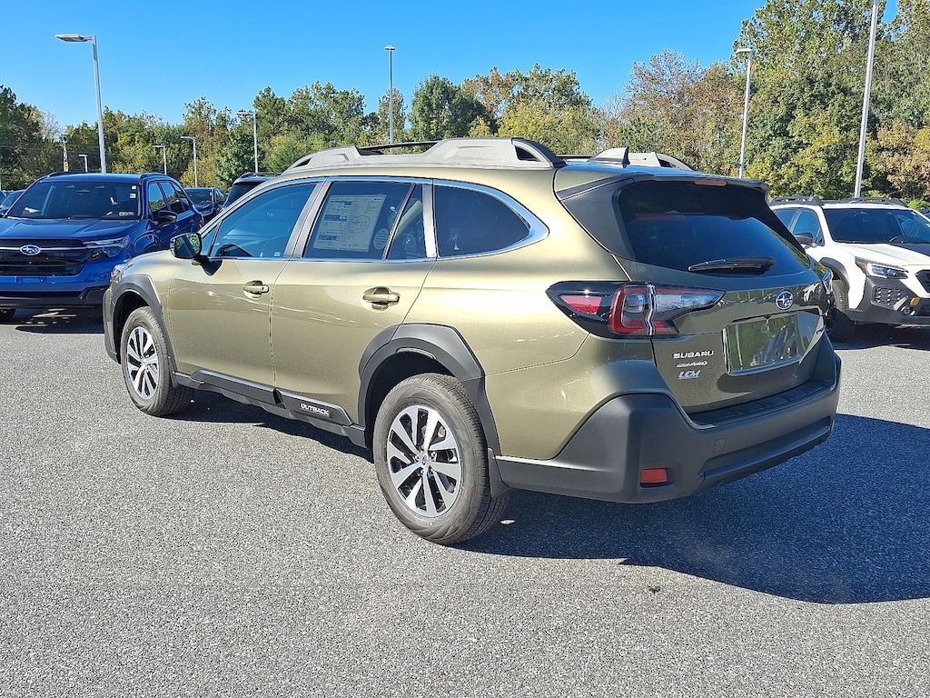 New 2025 Subaru Outback Premium SUV